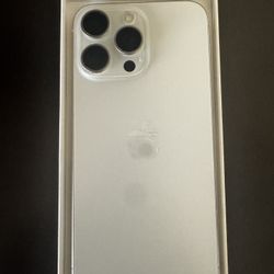 IPhone 15 Pro max 256gb Unlocked Like New pristine Condition 