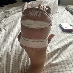 Nike dunk lows Women