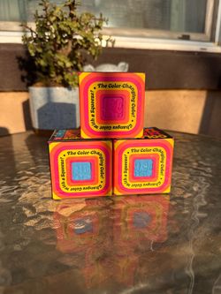 NeeDoh Color Changing Cube 🟦