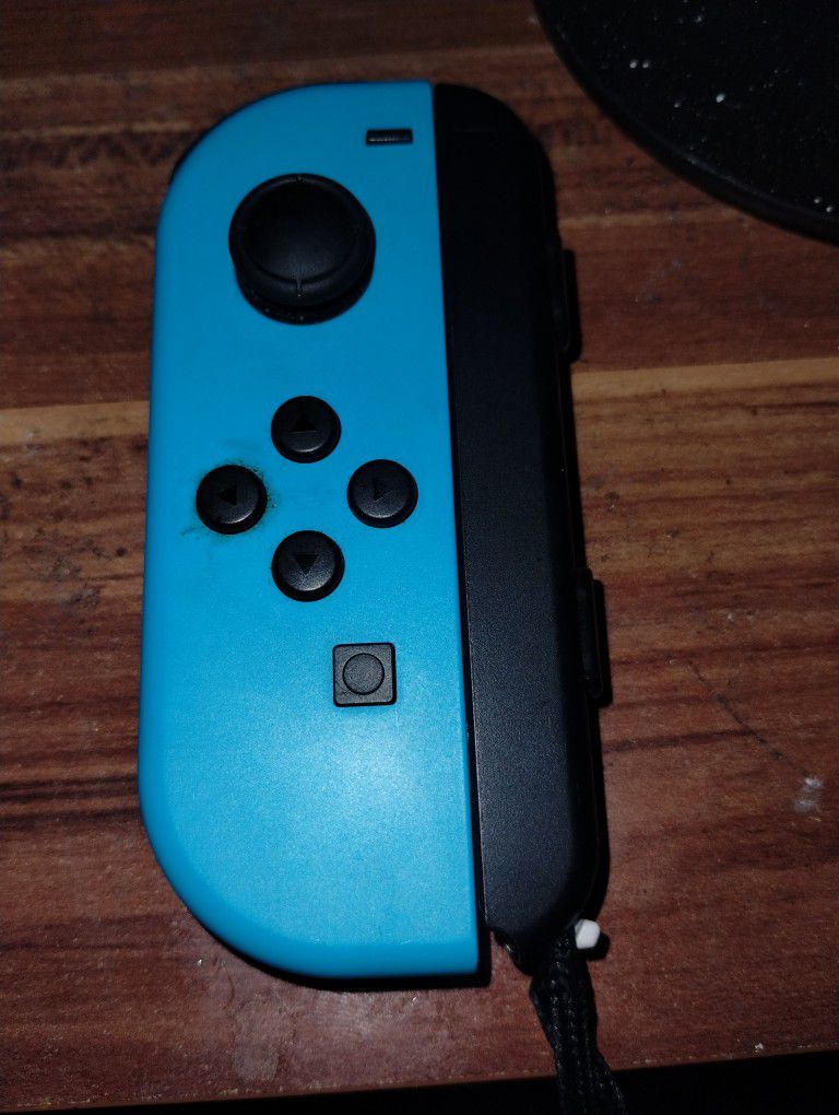 Nintendo Switch Controller.L Hand Side