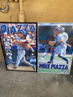 2 signed Mike piazza posters