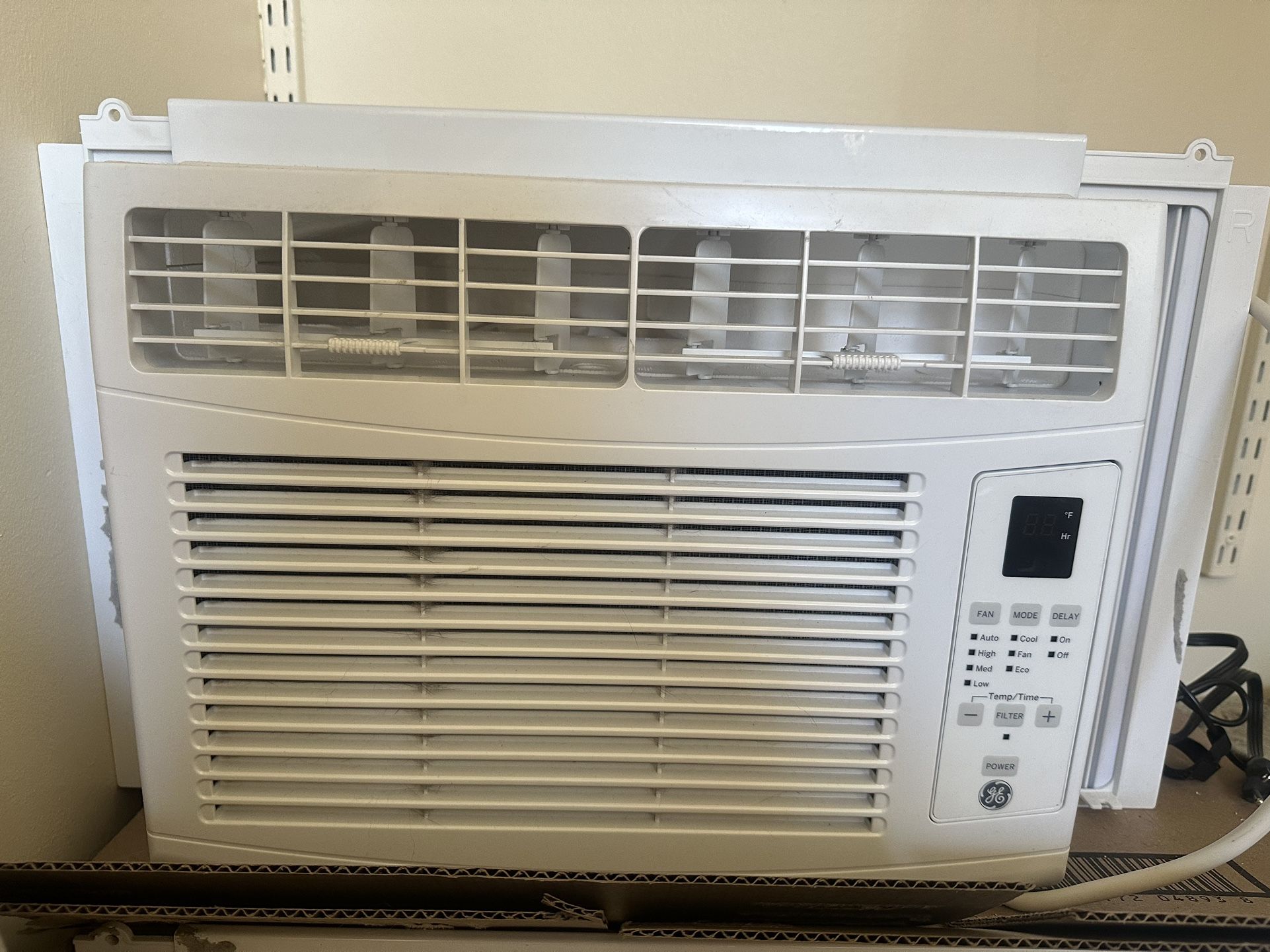 GE 6,000 BTU AC Unit