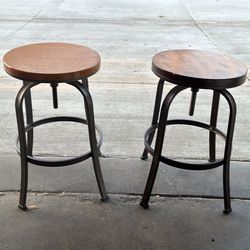 Adjustable Height Swivel Bar Stools