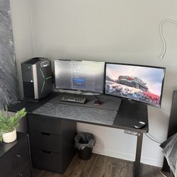 Entire Gaming PC Setup