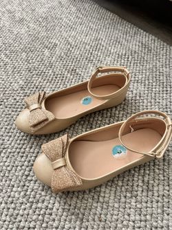 Gold shoes for girls