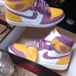 Nike air Jordan mid size 14