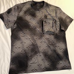Louis Vuitton LV Men’s Monogram 3D Shirt