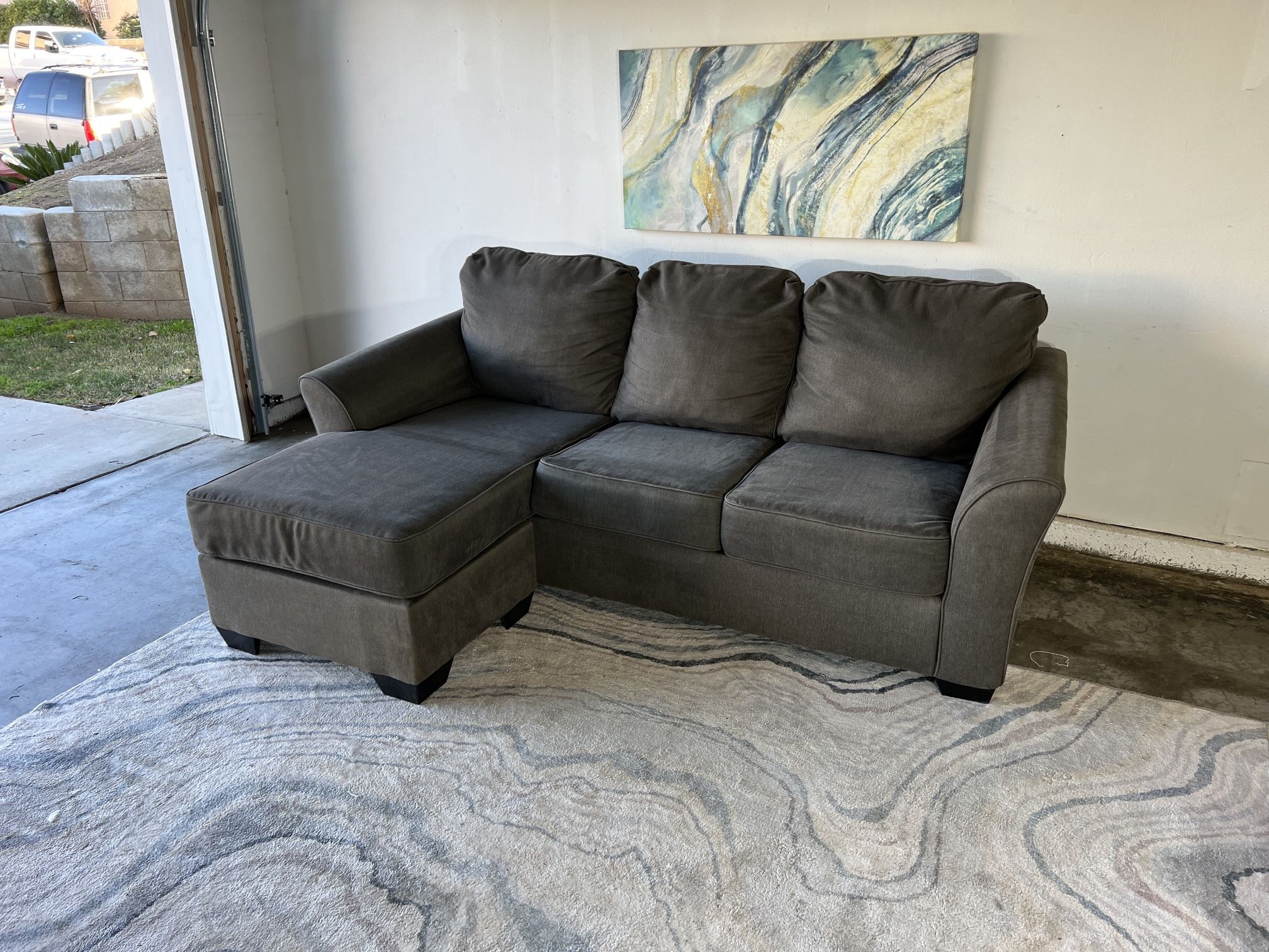 Sectional Couch **WILL DELIVER **