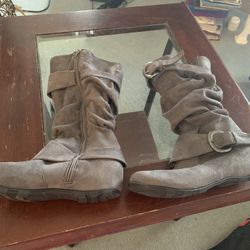 Womens Boots Size 10
