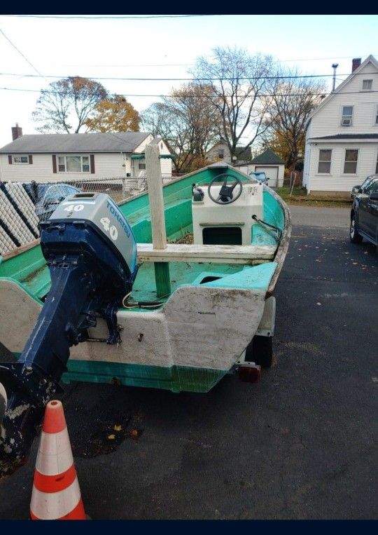 Boat With Trailor And Engine 40hp