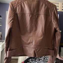 🥳NEW Gorgeous Large GUESS Genuine Leather Jacket SALE SALE $260 O.B.O 🍀