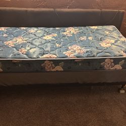 Single Bed good Condition - in Everett 