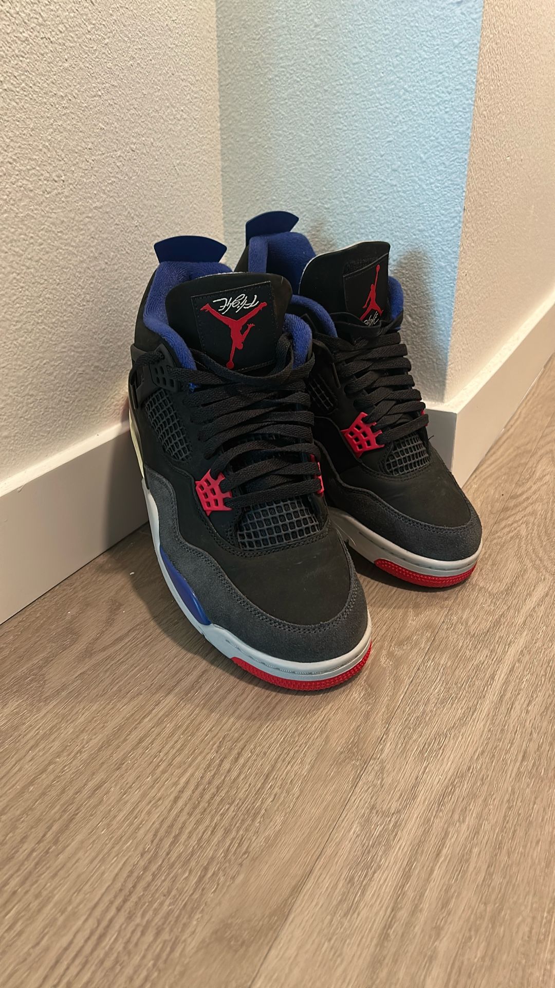 Nike Jordan 4’s Rare Air Size 11