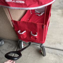 Radio Flyer 3–in-1 EZ Fold Wagon