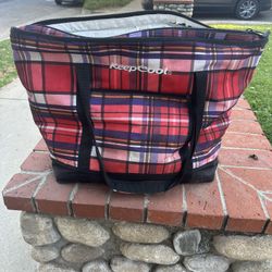 KeepCool Insulated Cooler Bag – Plaid Pattern