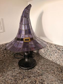 Which is hat lamp from Cracker Barrel