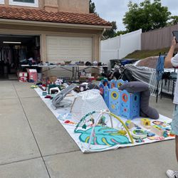 LOTS OF ITEMS, Saddlewood Dr Poway