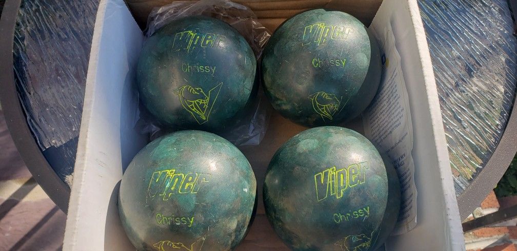 4 Viper Candlepin BOWLING Balls Epco