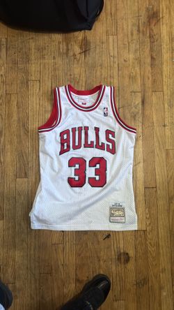Scottie Pippen jersey