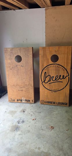 CORNHOLE BOARDS