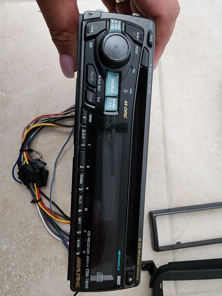 Alpine Cda 7840 Cda-7840 Stereo Removable Face