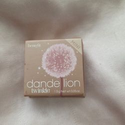 Benefit Cosmetics Dandelion Twinkle Highlighter 