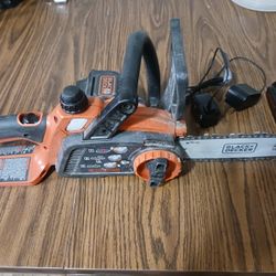 Nice Good Working Chain Saw Batery And Charger