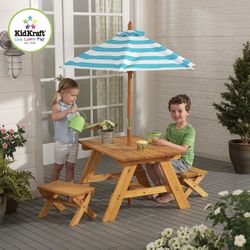 KidKraft Outdoor Wooden Table & Bench Set with Striped Umbrella, Children's Backyard Furniture, Turquoise and White, Gift for Ages 3-8, 