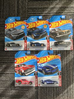 Hot Wheels Mustang 60 Bundle – Brand New | 5 Cars