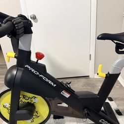 Bike station bicycle