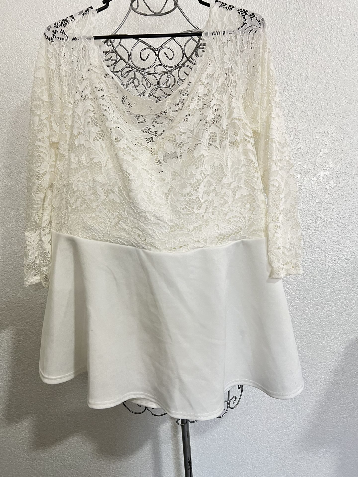 baohoo Beige lace blouse Size 20