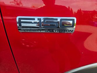 Vendo Ford F150  con pala de nieve ☃️ año 2006 8 cilindros