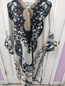 Ladies Pakistani/Indian Suit 3 piece