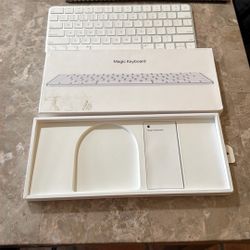 Apple Keyboard 