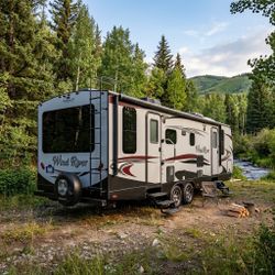 2016 Outdoors RV Wind River 25SWRD Travel Trailer – $22,000 OBO