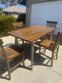 5- Piece Wood Counter Heigth Dining Set