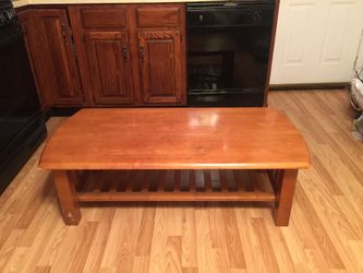 Beautiful wooden table like new south philly