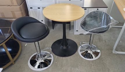 Bar table with 2 black bar chairs