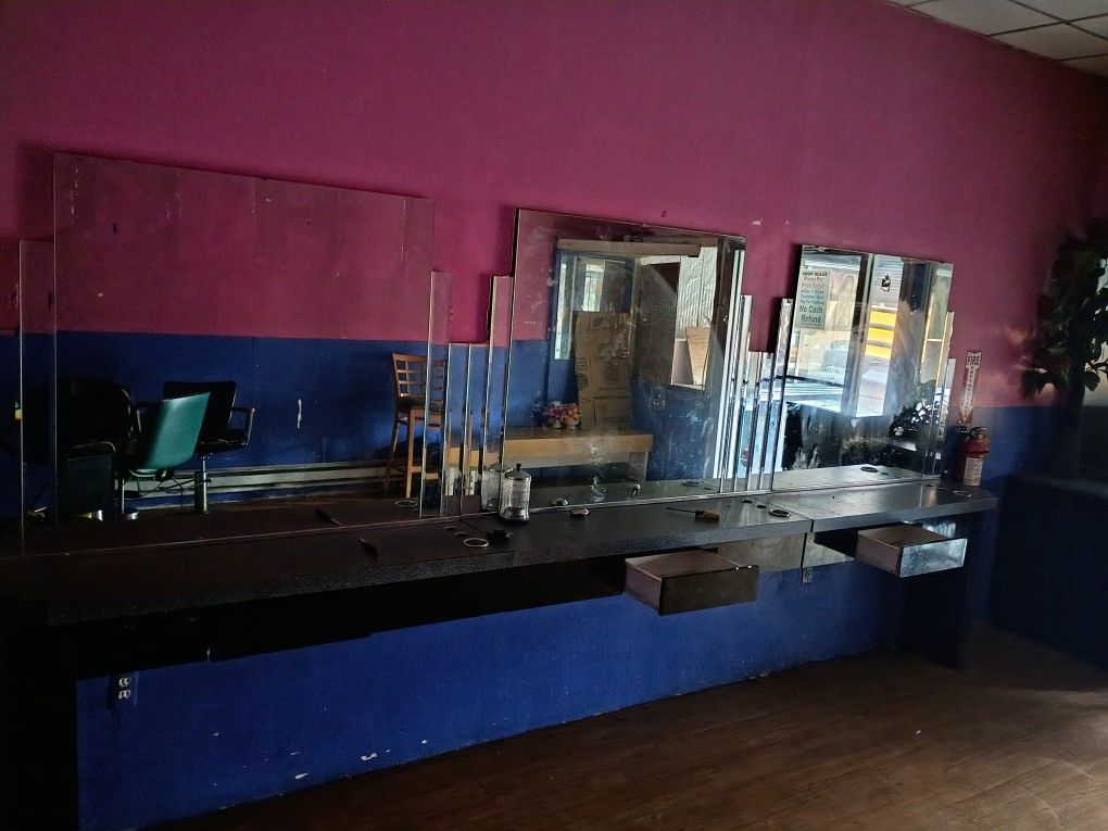 Barbara Or Hair Saloon Mirror & Countertop For Sale