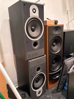 Bowers and Wilkins B&W DM560 Speakers