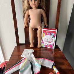 American Girl Doll Lea Clark With Accessories 