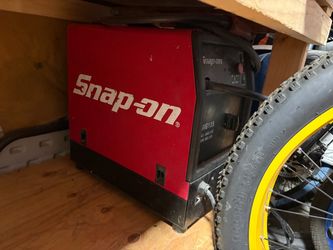 Snap on mig 135 welding machine