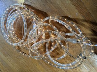 25-Foot Clear Warm White Rope Light – Working