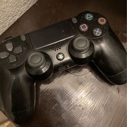 PS4 Controller