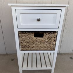 Side Table/Accent Table 