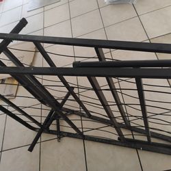 Metal Frame Bed 