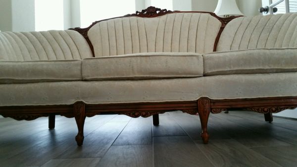 Pair Of French Provincial Sofas Made By Kingsley Furniture Co Inc 800 For In Houston Tx Offerup