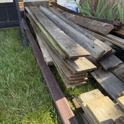 Free 1’’x6’’x6’ Fence Wood 