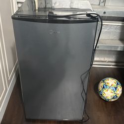 Midea 3.3 cu. ft. Compact Refrigerator.