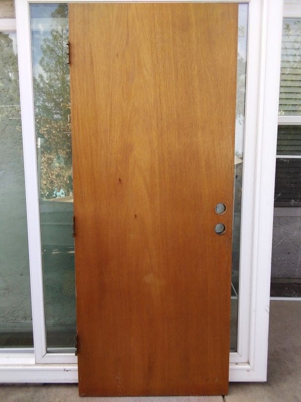 Solid wooden door